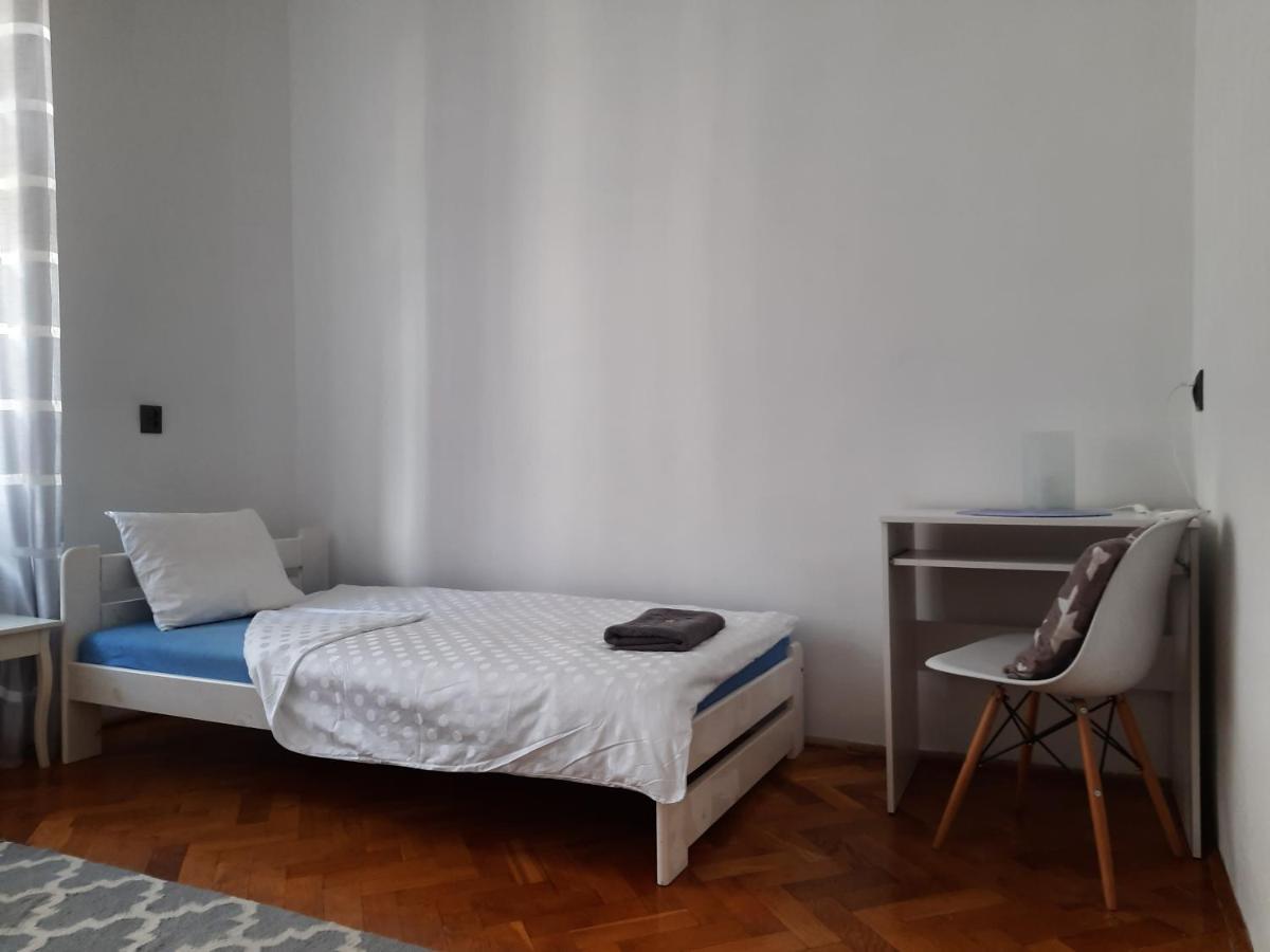 Centrum Lwowska Warschau Buitenkant foto