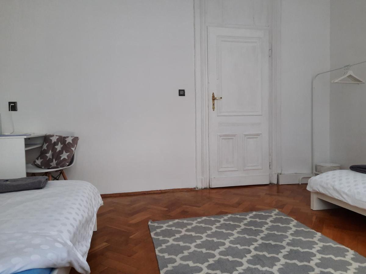 Centrum Lwowska Warschau Buitenkant foto